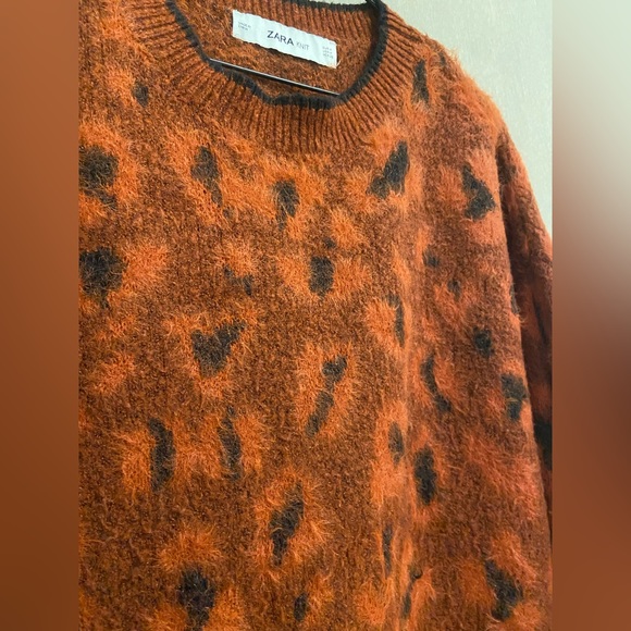 SOLD! Zara oversized leopard print wool blend sweater medium - Picture 4 of 6